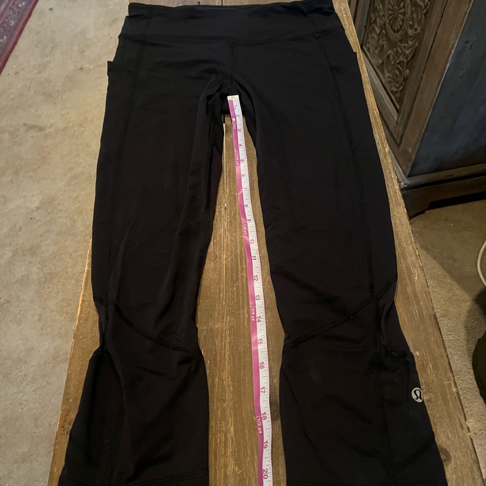 Women's black Lululemon leggings size 6